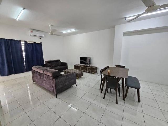 Setia Impian 3 Setia Alam 20x65 for rent Originally fully extended 1