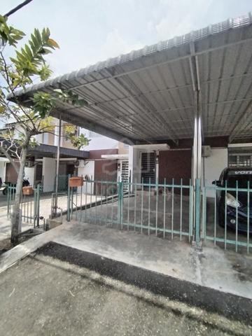 Bukit Banyan TownHouse Citra Area For Rent 1