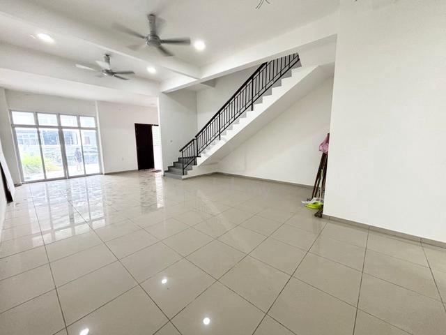 【 Divide and Conquer 】Bandar SP Saujana - Double Storey Terrace House 1