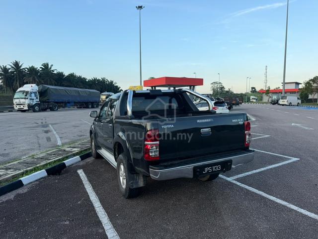 2013 Toyota HILUX 2.5 G VNT FACELIFT (A) - 4