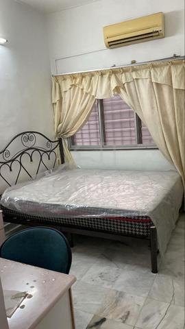 Taman Lembah Maju Double Storey House Middle Room Near Pandan Indah 1