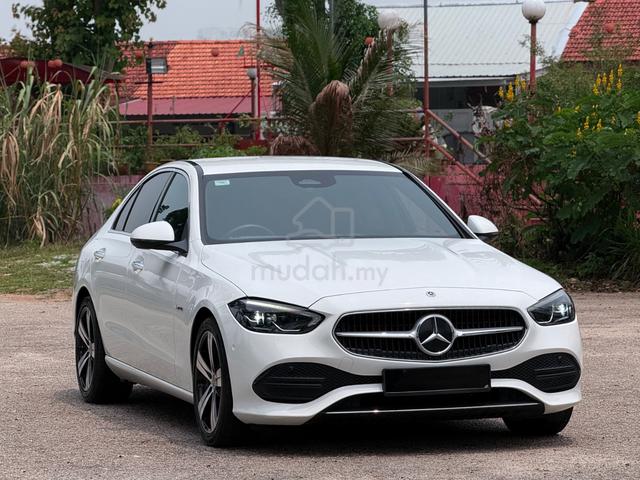 2023 Mercedes Benz C200 AVANTGARDE —UNDER WARRANTY - 1