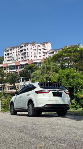 2018 Toyota HARRIER 2.0 PREMIUM (A)*Good Condition - 2