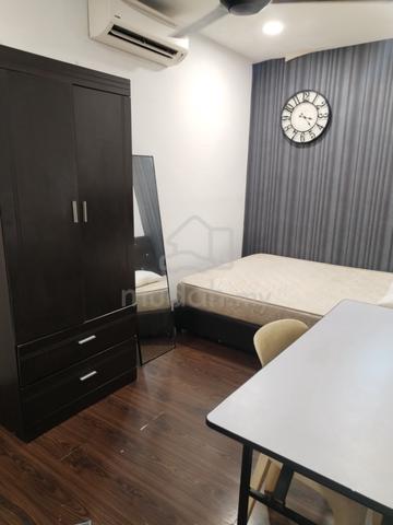 Pandan indah Middle room for Rent 1