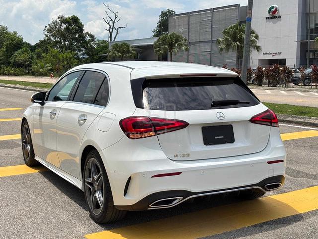 5A NEGO‼️2021 Mercedes Benz A180 Hatchback 1.3T - 5
