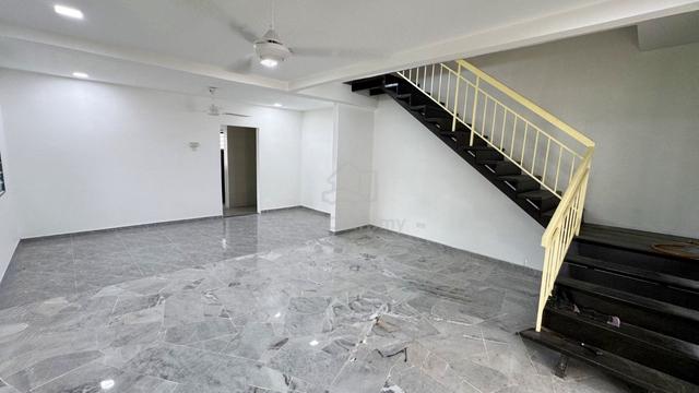 MURAH! 2 STOREY CORNER RENOVATED HOUSE Taman Kinrara 3 TK3 Puchong 1