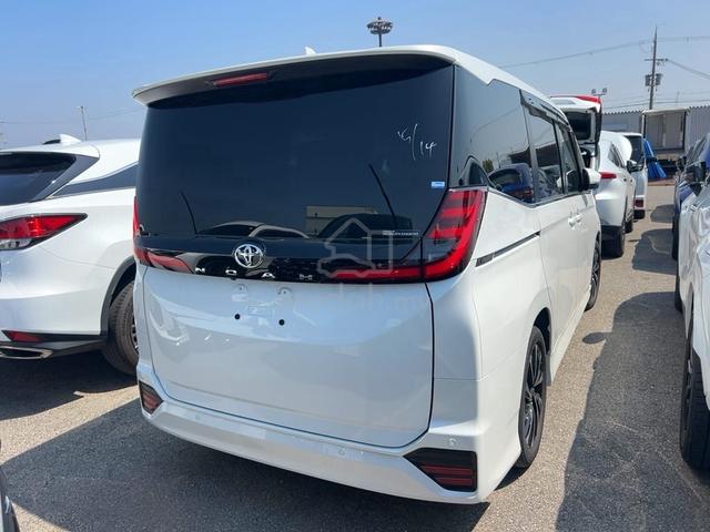 2022 Toyota NOAH 2.0 SZ ADVANCE DRIVE POWER BOOT - 2