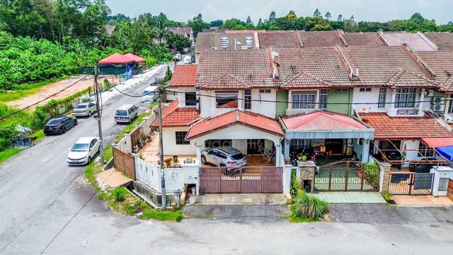 Corner Lot Double Storey Terrace Bandar Mahkota Cheras 1