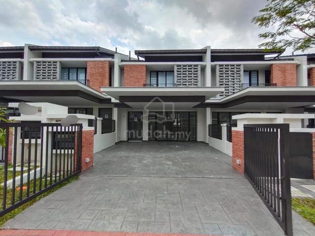 [PELANCARAN BARU SEREMBAN 3] SAIZ 20'x100' Rumah 2 Tingkat Terbesar!!! 1