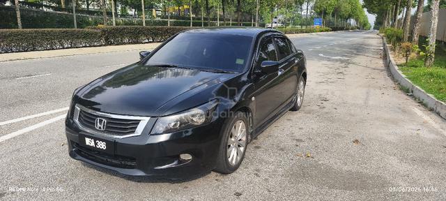 Honda Accord 2.0 - 1