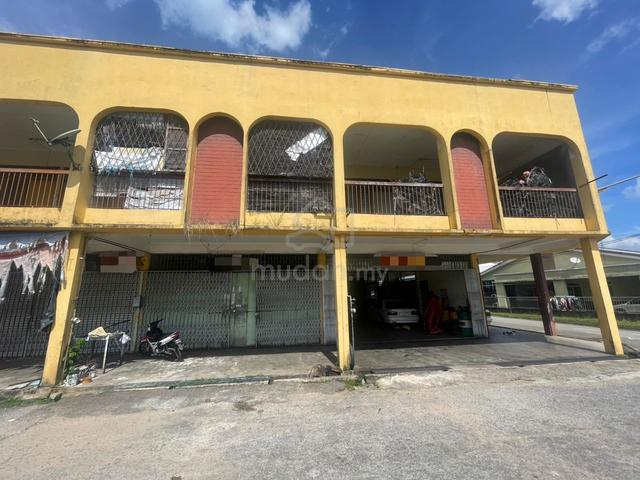 2 adjoining 2 storey shop For Sale at Kuching Serian Road 35 mile 1