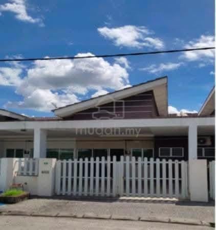 Lahat Sri wang single storey terrace house for rent 1