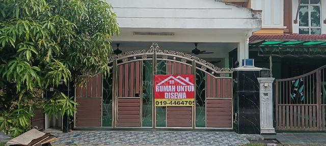 Rumah kota puteri untuk disewa 1