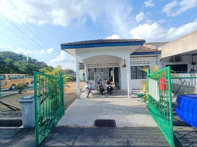 Fully furnish Corner lot Taman Semarak 2, Nilai Negeri Sembilan 1