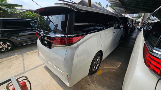 2024 Toyota ALPHARD 2.5 Z 5A GRADE 4k km New Car - 3