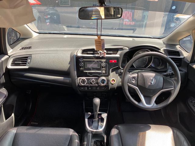 2014 Honda JAZZ 1.5 E (A) - 4