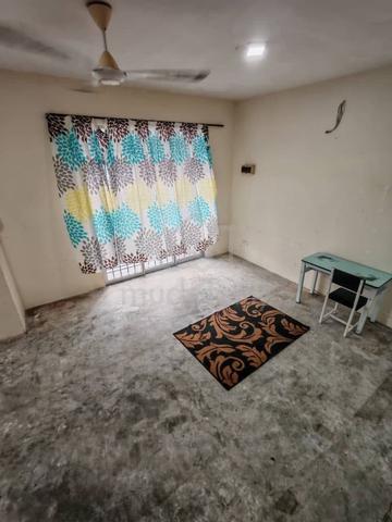 [Below Market] 4Bed 3Bath Bukit Indah 19 Partial Furnish Near Tuas 1