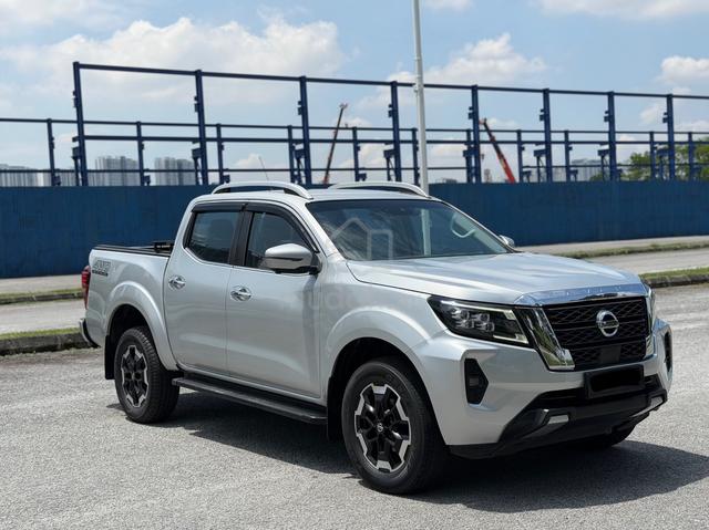 TOP NOTCH 2021 Nissan NAVARA 2.5VL AT 4WD - 2