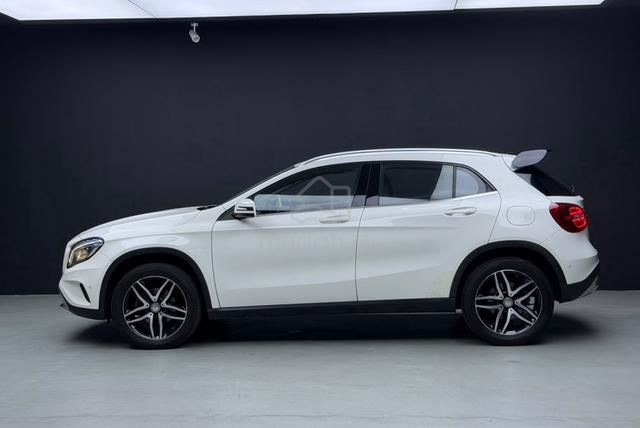 MI-89K 2016 Mercedes Benz GLA200 1.6 TURBO (A) FSR - 5