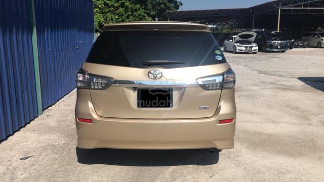 2012 Toyota WISH 1.8 S (loan kedai) - 2