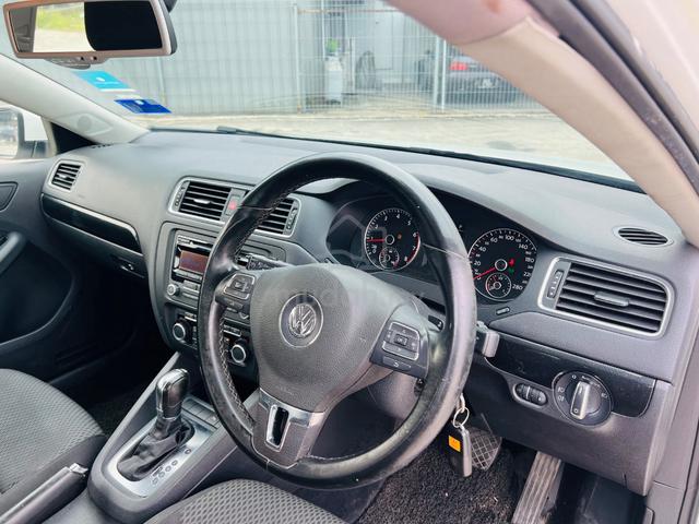 CASH N CARRY 2011 Volkswagen JETTA 1.4 TSI (A) - 4