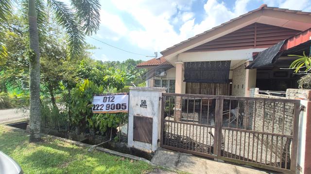[CORNER LOT] Teres 1-Tingkat. Jalan Dato' Haron, Pulau Indah, Selangor 1