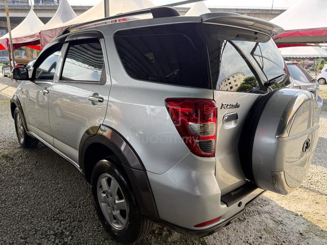 Toyota RUSH 1.5 S (A) LIKE NEW ORI LOW MILE - 4