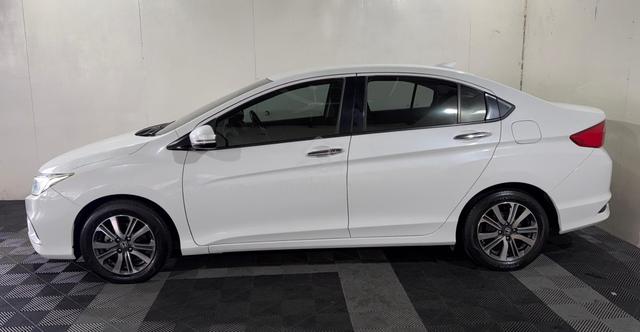 2018 Honda CITY 1.5 E FACELIFT (A) F / S RECORD - 4