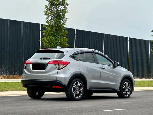 Honda HR-V 1.8 E🔥CARKING LOW MILEGAE‼️‼️‼️ - 3