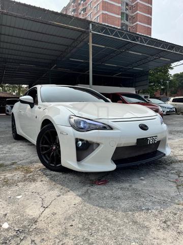 Toyota GT86 2.0 6 Speed Manual Low Mileage - 1