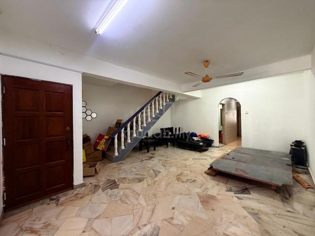 Desa 4 Bandar Country Homes Rawang 1