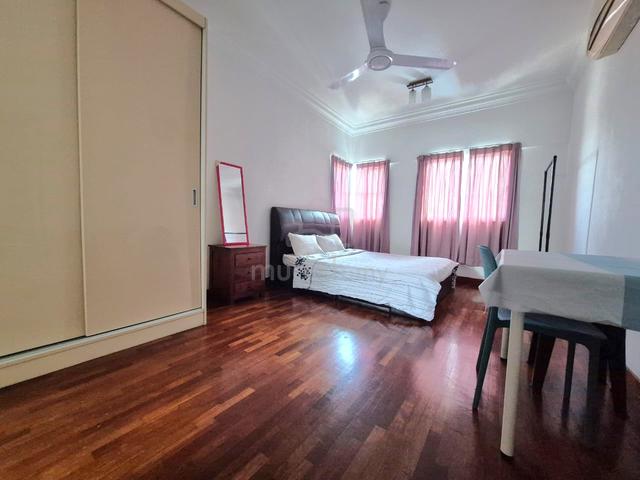 Low Deposit Female Master Bedroom Unit Subang Avenue Subang Jaya 1