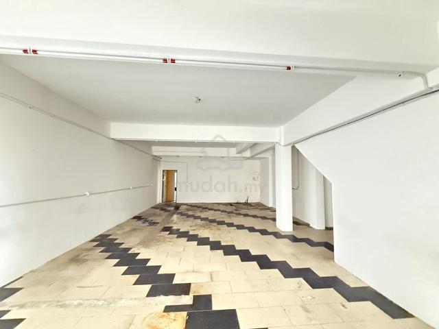 GROUND FLOOR SHOPLOT FOR RENT At 3RD MILE CENTRAL PARK KUCHING 1