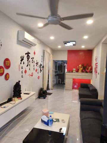 Jalan Indah 1 @ Bukit Indah, Corner, Renovated, Full Furnish, Ready 1
