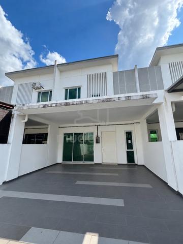 Rumah Teres 2 Tingkat | 22' x75' | Kluang| Untuk Dijual 1