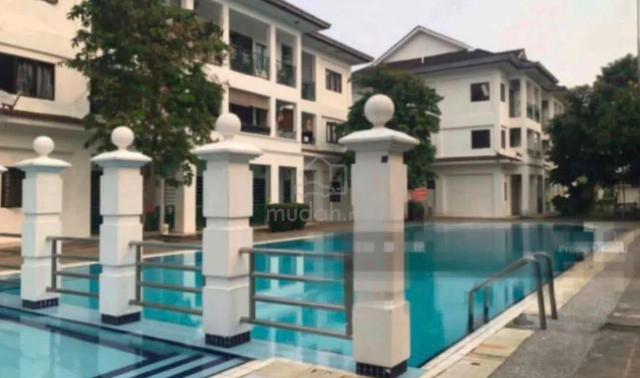 Bakar Batu Polo Park 1