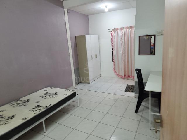 Masterbedroom behind Hosp Sultanah Bahiyah 1