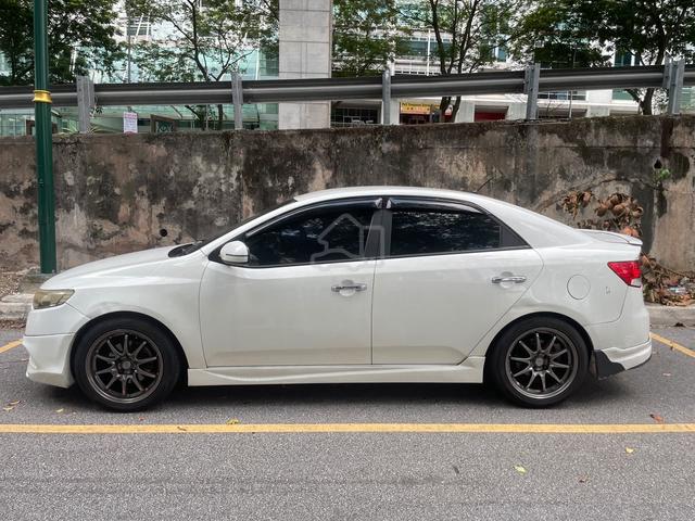 2011 Kia FORTE 2.0 KOUP SX (A) - 4