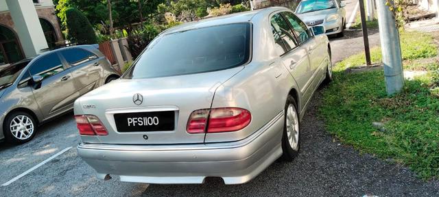 Mercedes Benz E240 AVANTGARDE PG low mileage best - 2