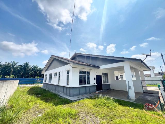 Semi Detached @ Taman Jasmin Jaya Triang 1