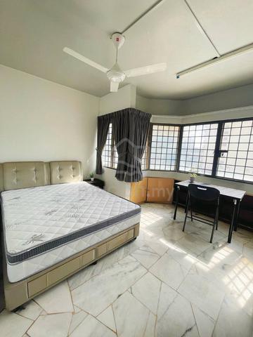 Middle Room, De Tropicana, Kuchai Lama, MALE UNIT [Near MRT, NSK, TRX] 1