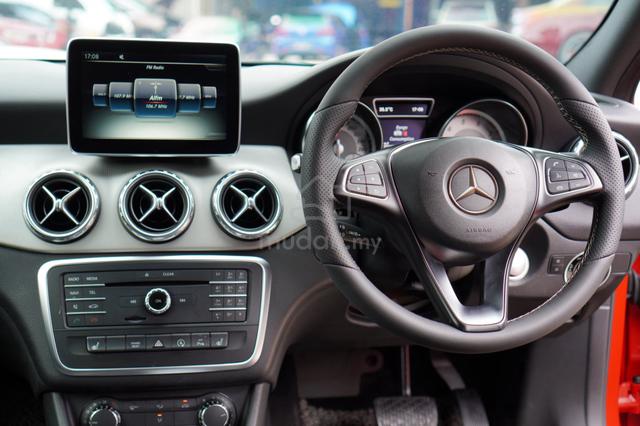 2016 Mercedes Benz GLA180 SE 1.6 1 OWNER - 5