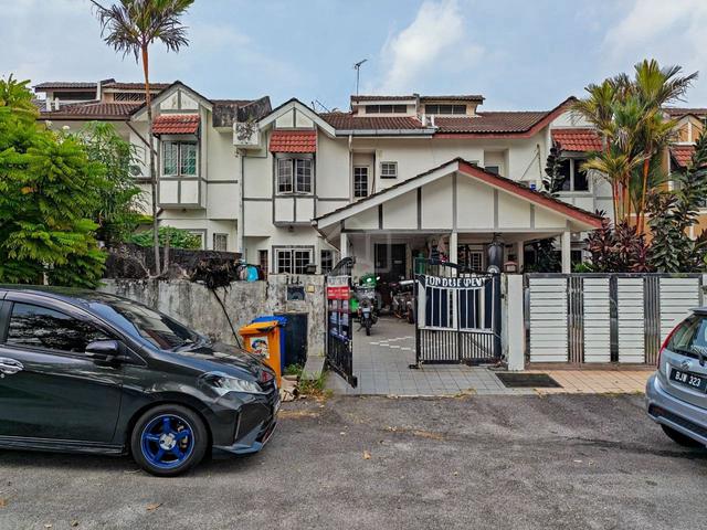 GOOD LOCATION, Rare, Facing Open 2 Storey Seksyen 9, Shah Alam 1