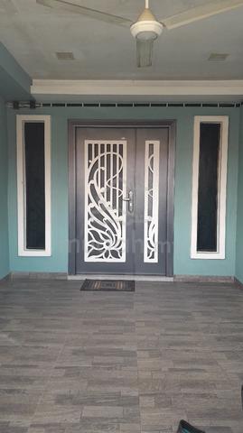 Renovated Single Storey- 22 x 70 1