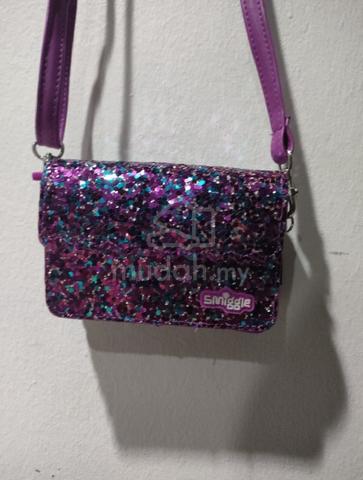 Smiggle sling online bag