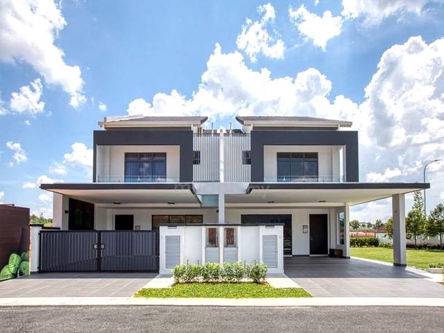 Bandar Enstek Semi-D【40x75 2-Storey G&G】Freehold, Monthly 2300 only!!! 1