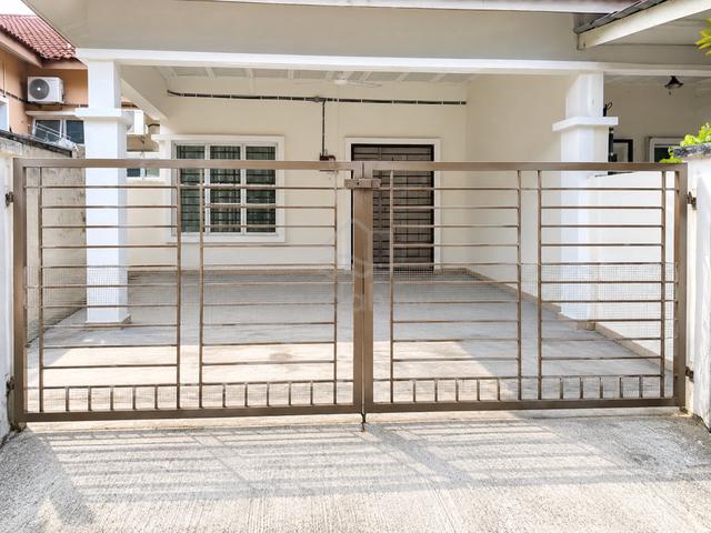 Desa Baiduri Aman Sepang | Renovated Freehold Terrace House 1