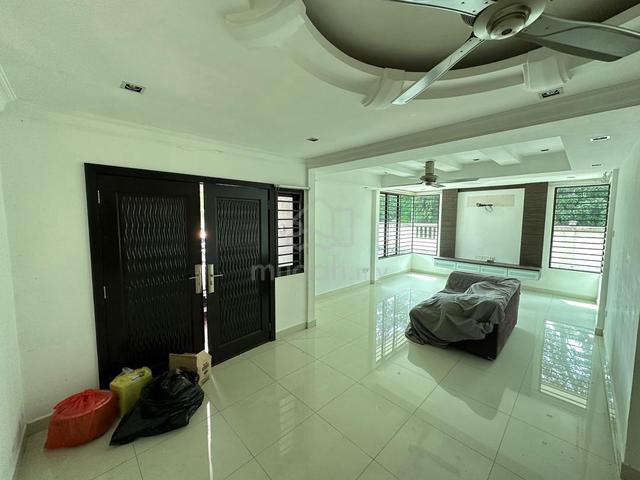 SEWA RENT [MOVE.IN.READY] CornerLot 2Storey Rumah Teres Taman Bukit Me 1