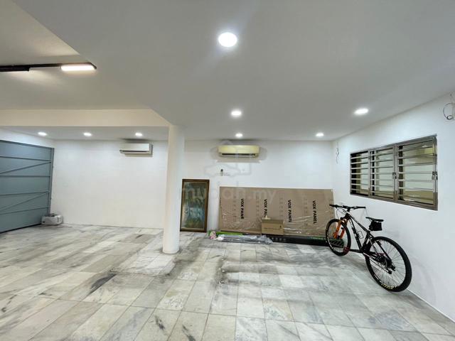 Shop House 1030sqft Good Condition Main Road 1