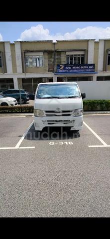 2012 Toyota HIACE 2.5 (M) - 1